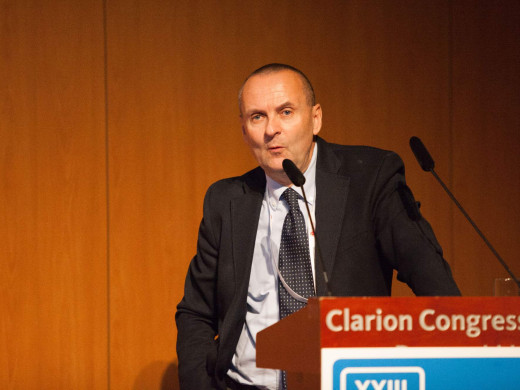 Prof. Černý: Některé nemocnice navyšují kapacitu pomalu