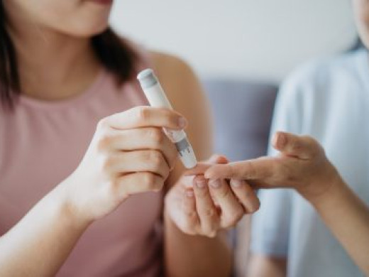 Existuje spojení mezi diabetem a CHOPN?