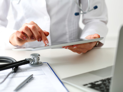 Povinné eNeschopenky klopýtají svými prvními dny