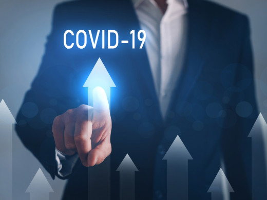 Na Silvestra může být 7000 hospitalizací s COVID-19