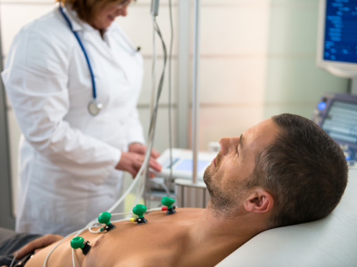 Propuštěné pacienty se selháním srdce musí sledovat kardiolog