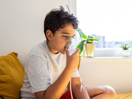 Digitální inhalátor s albuterolem zvyšuje kontrolu nad astmatem