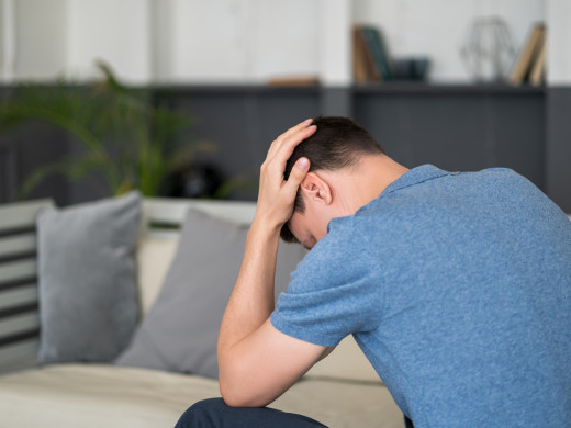 Lidé se stydí za migrénu, společnost se jim posmívá