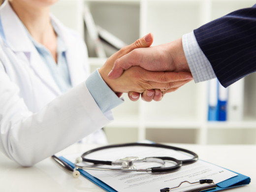 Konec rámcových smluv s lékaři?