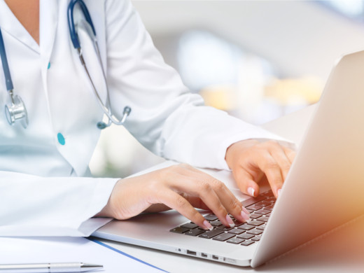 eNeschopenka: tlak na bezpapírové řešení sílí